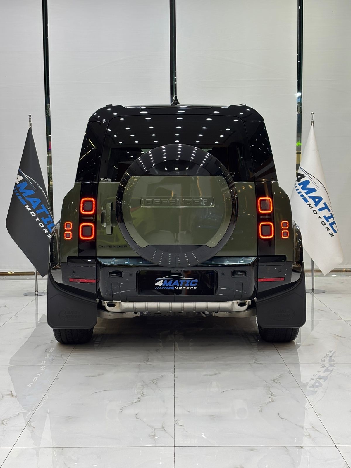 
								Land Rover Defender 110 X-Dynamic HSE 2026 full									