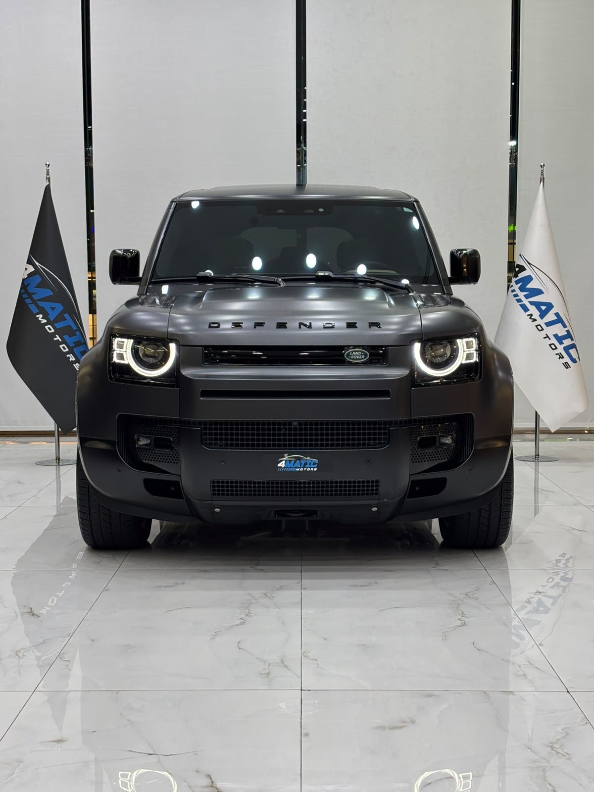 
								Land Rover Defender 110 V8 Edition P525 2025 full									