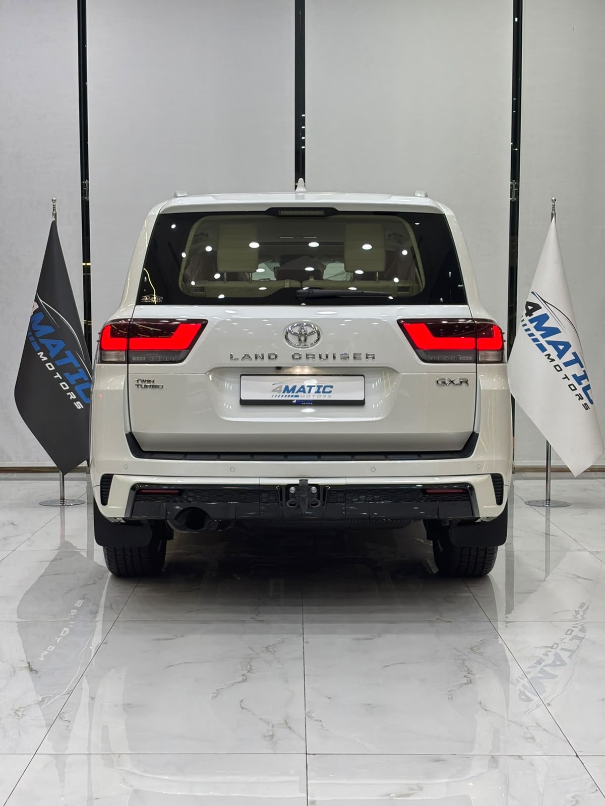 
								Toyota Land Cruiser GXR 2025 full									