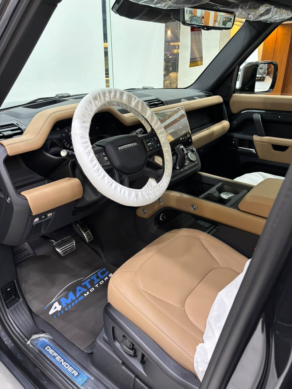 
								Land Rover Defender 110 V8 Edition P525 2026 full									