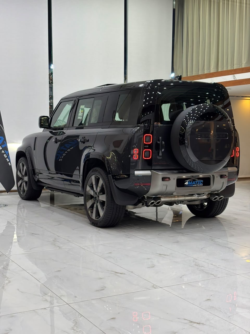 
								Land Rover Defender 110 V8 Edition P525 2026 full									