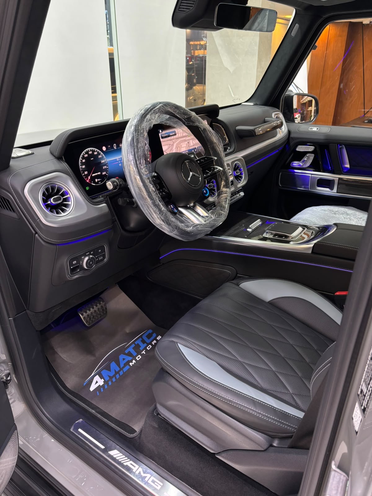 
								Mercedes-Benz G-Class G 63 AMG 2026 full									