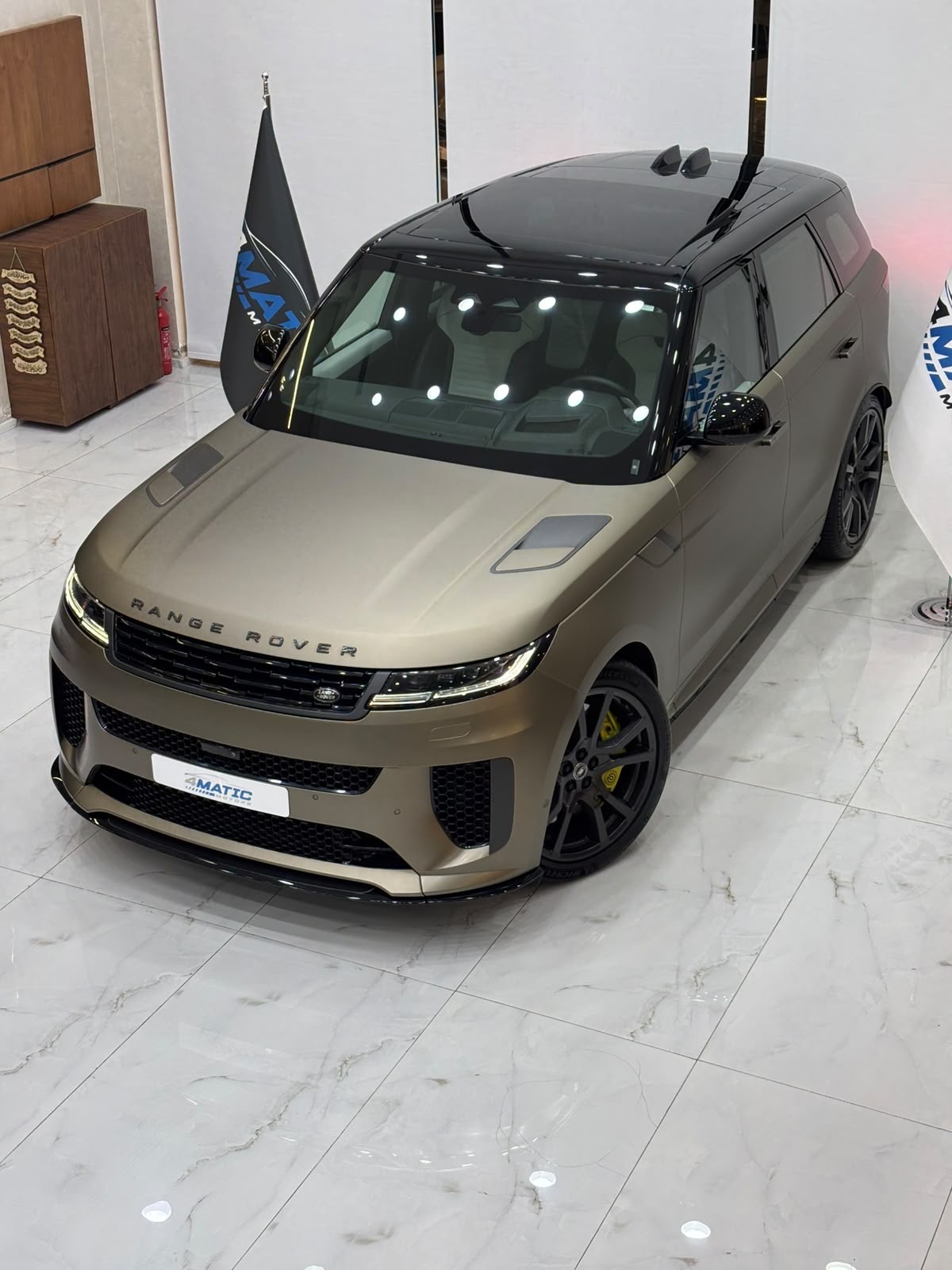 Land Rover Range Rover Sport SV 2024