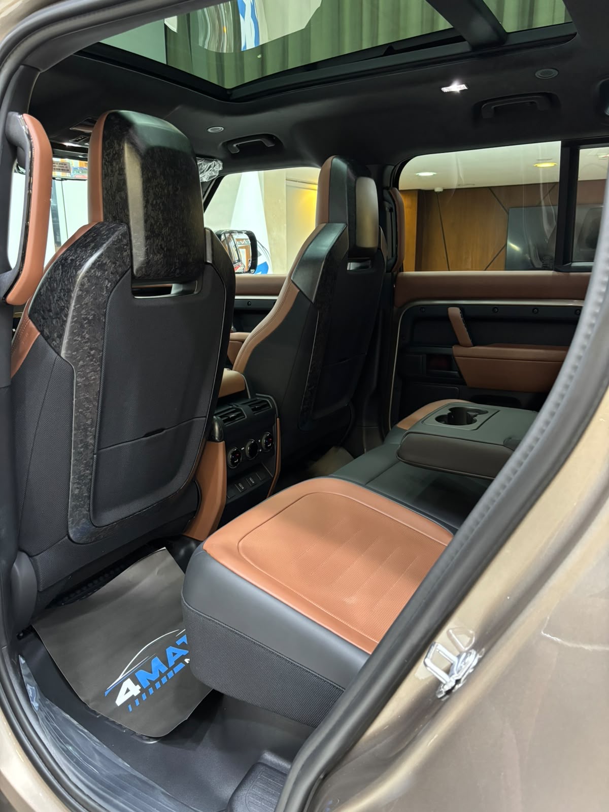
								Land Rover Defender 110 Octa P635 2026 full									