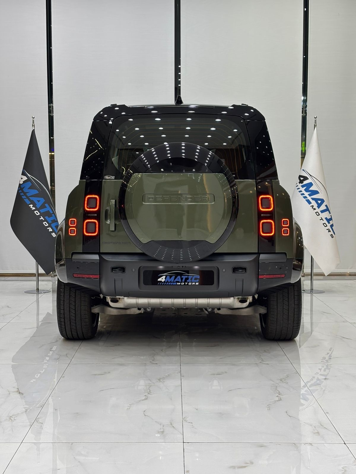 
								Land Rover Defender 110 X-Dynamic HSE 2026 full									