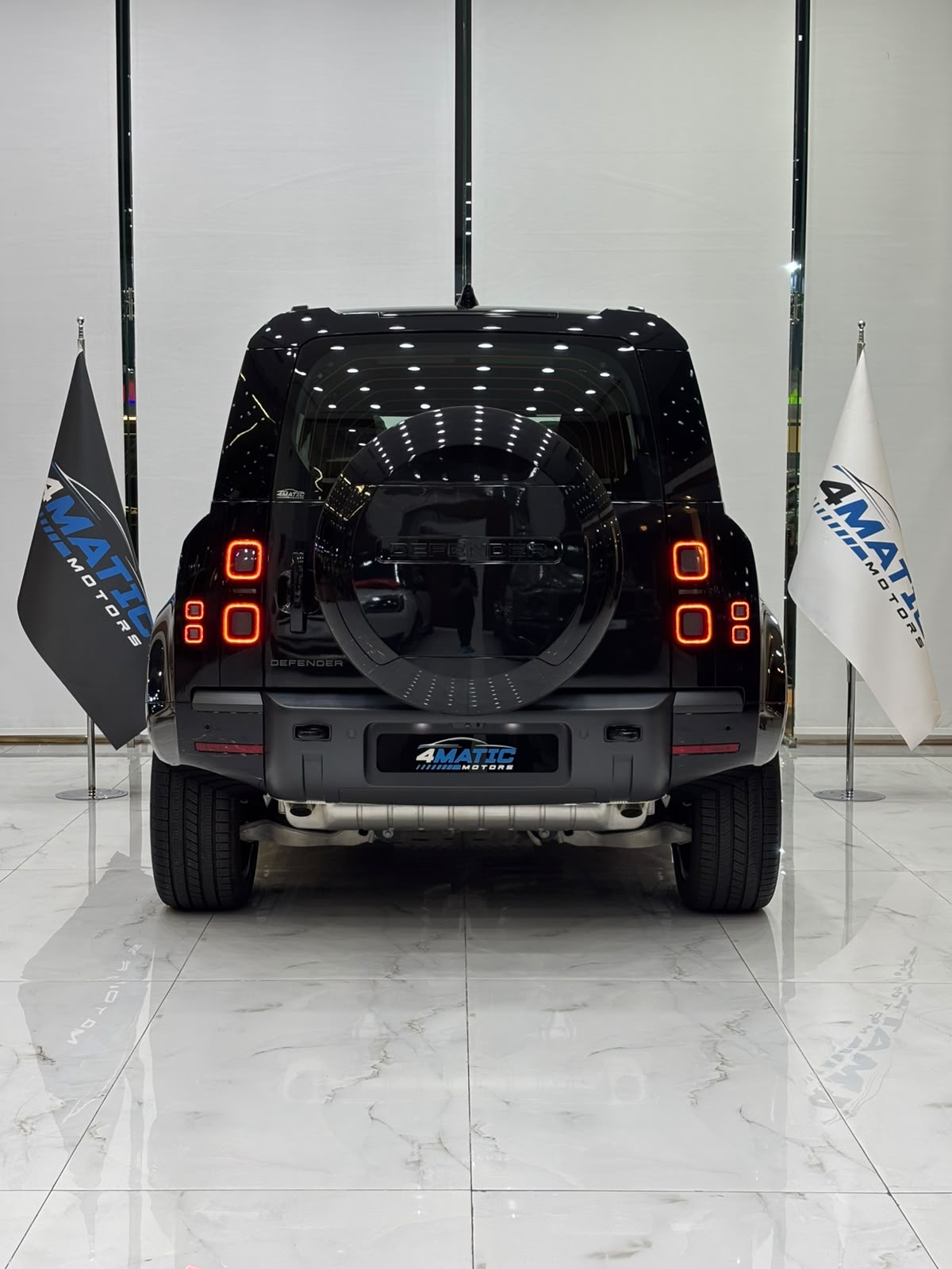 
								Land Rover Defender 110 X-Dynamic HSE 2026 full									
