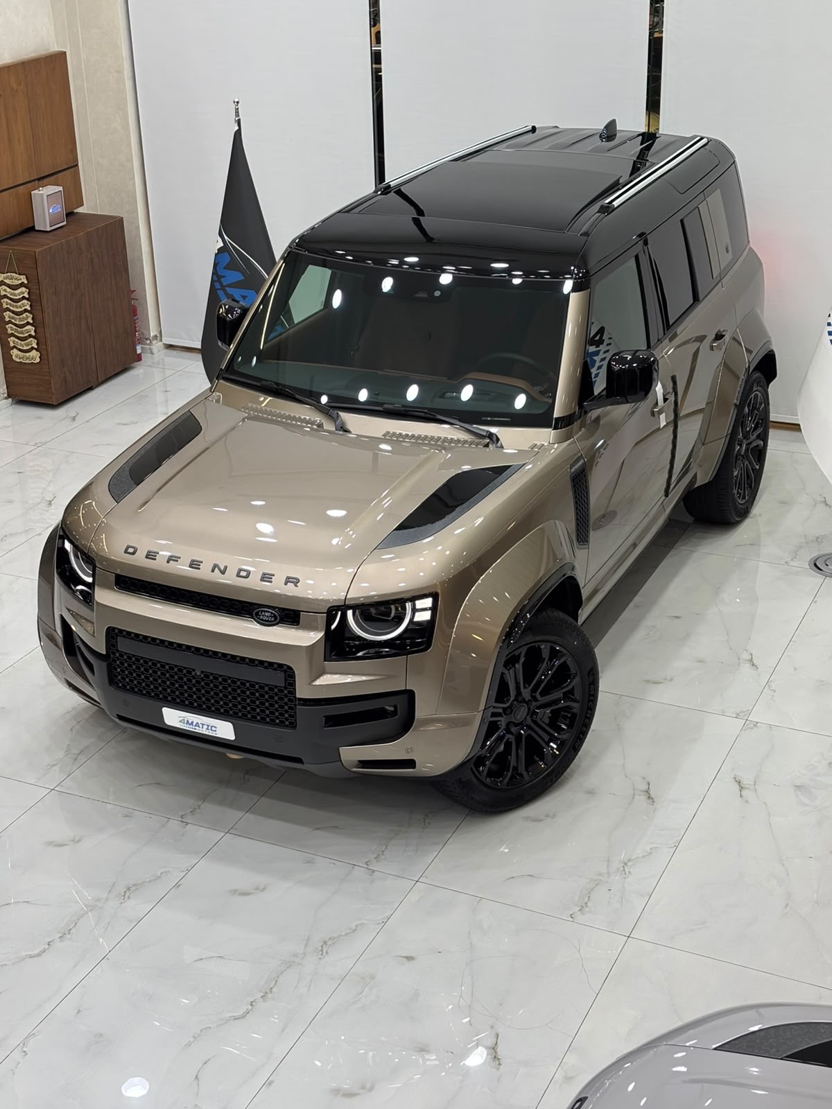 Land Rover Defender 110 Octa P635 2026