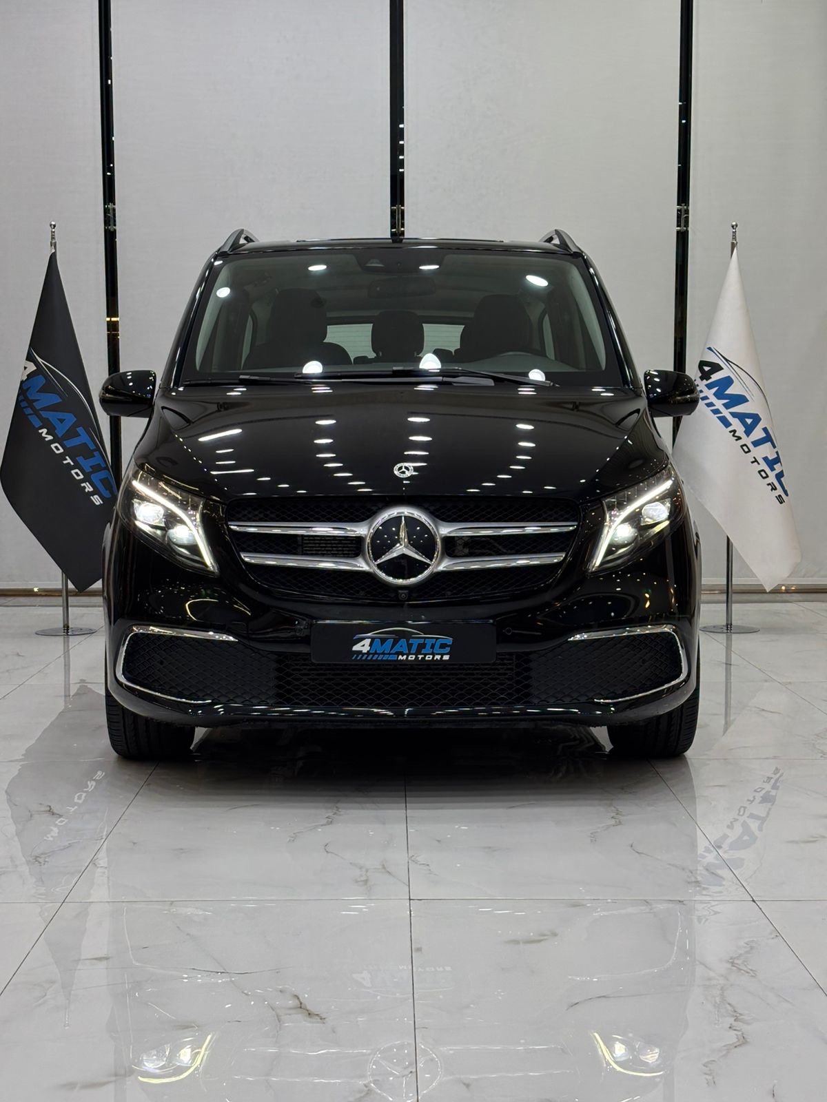 
								Mercedes-Benz V-Class V 250 2024 full									