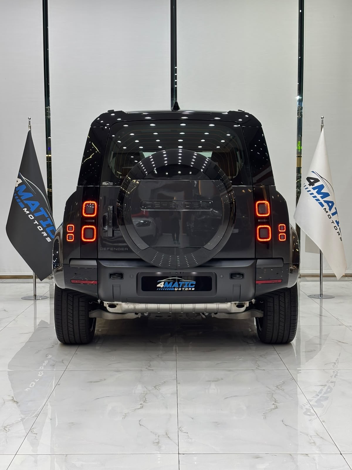 
								Land Rover Defender 110 X-Dynamic HSE 2026 full									