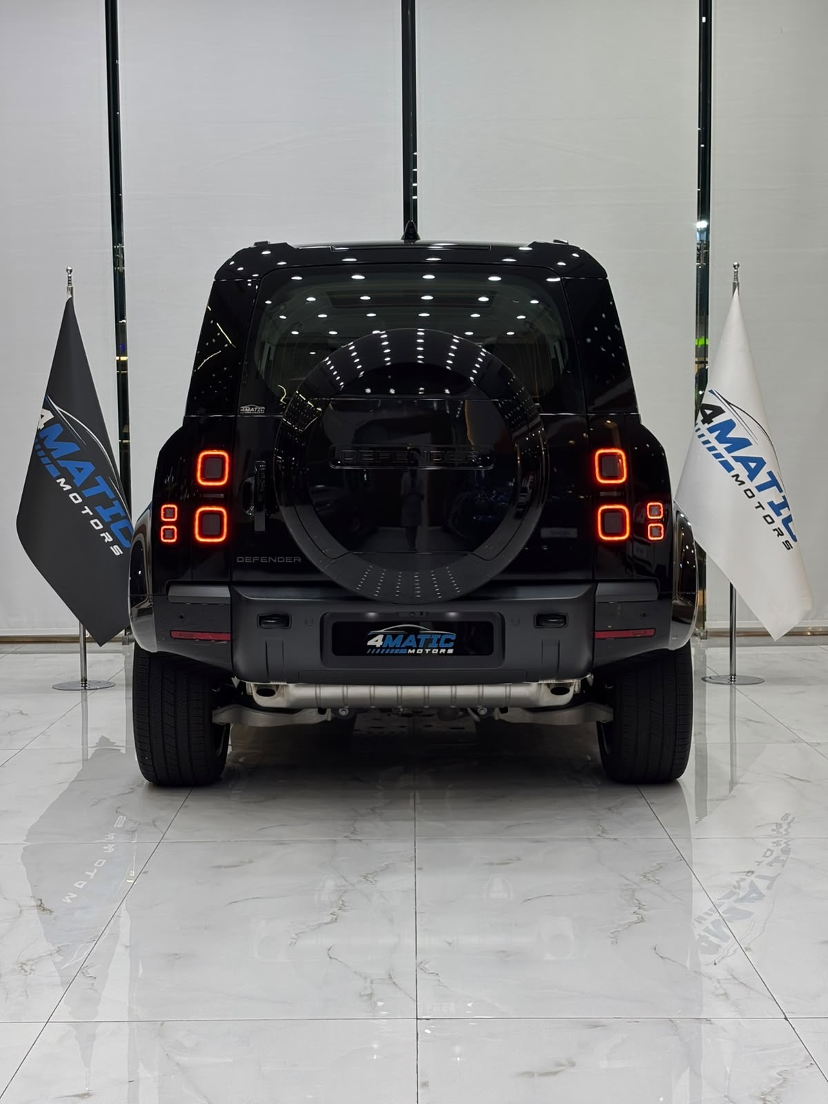 
								Land Rover Defender 110 X-Dynamic HSE 2026 full									