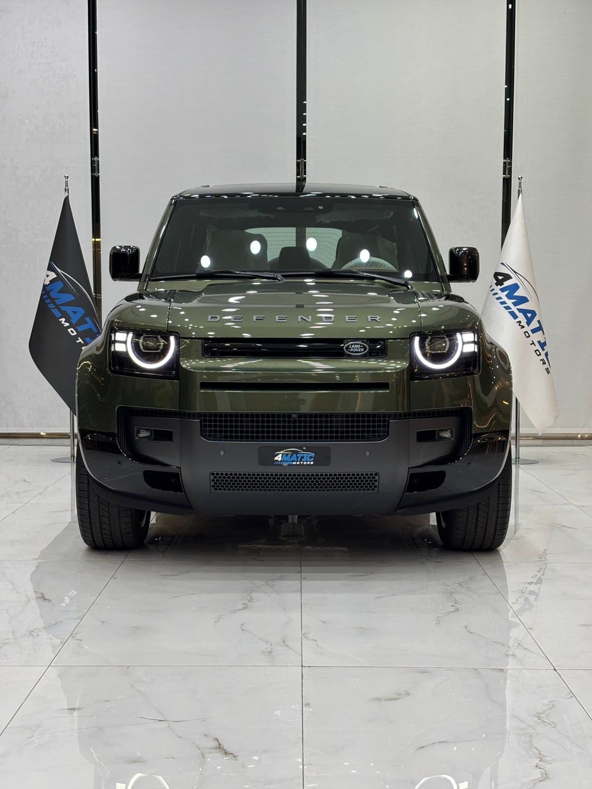
								Land Rover Defender 110 X-Dynamic HSE 2026 full									