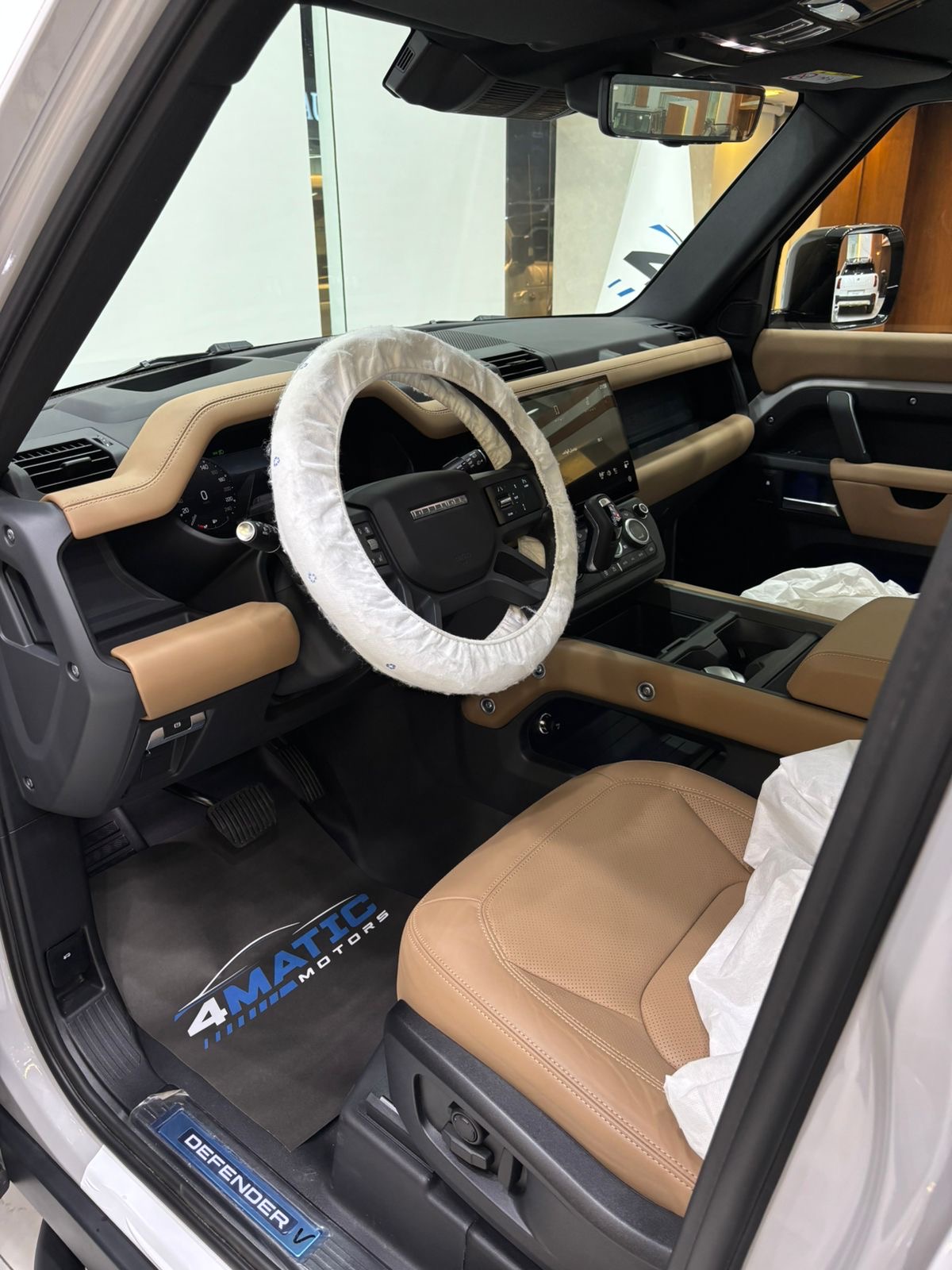 
								Land Rover Defender 110 X-Dynamic HSE 2026 full									