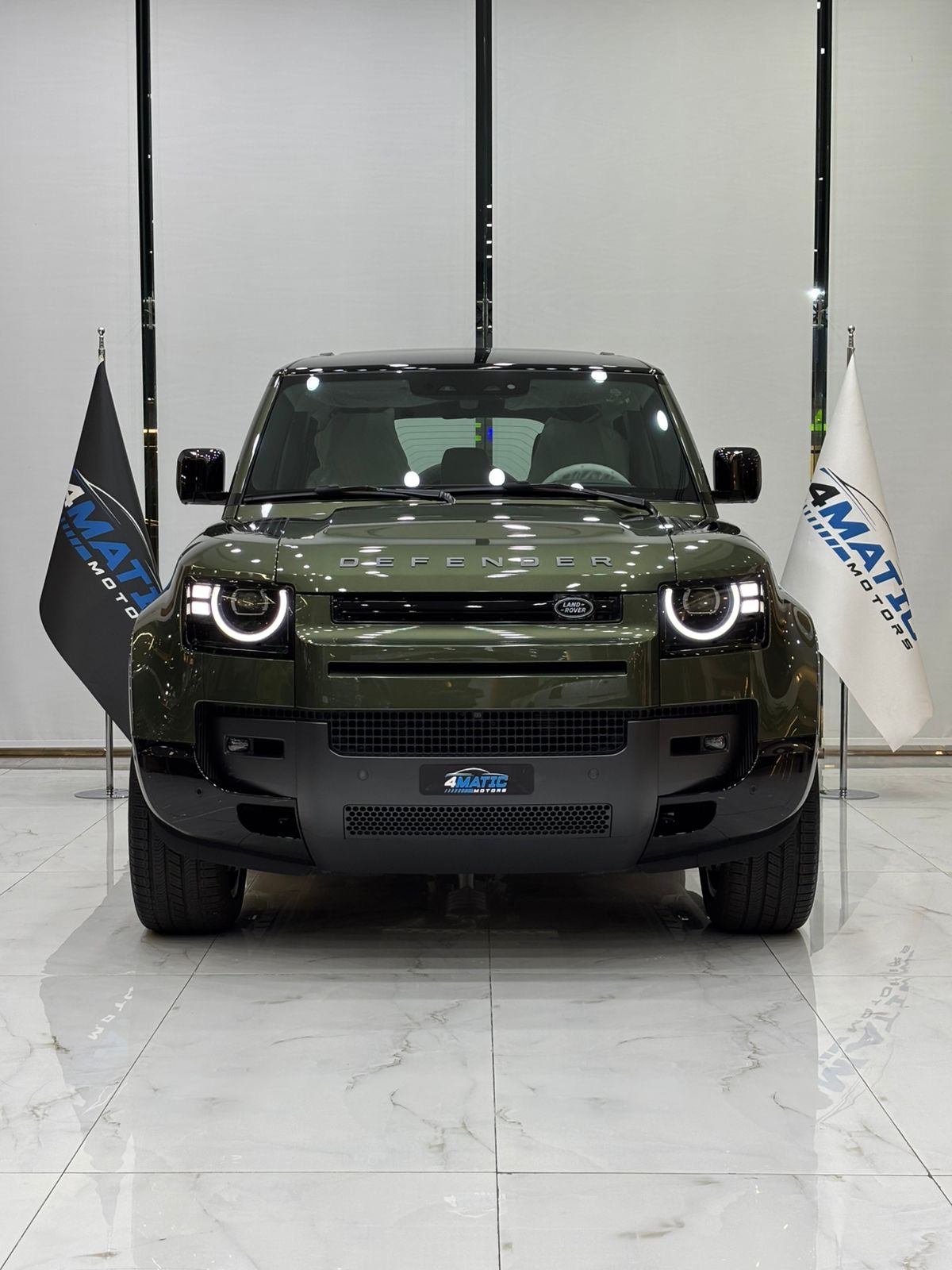 
								Land Rover Defender 110 X-Dynamic HSE 2026 full									