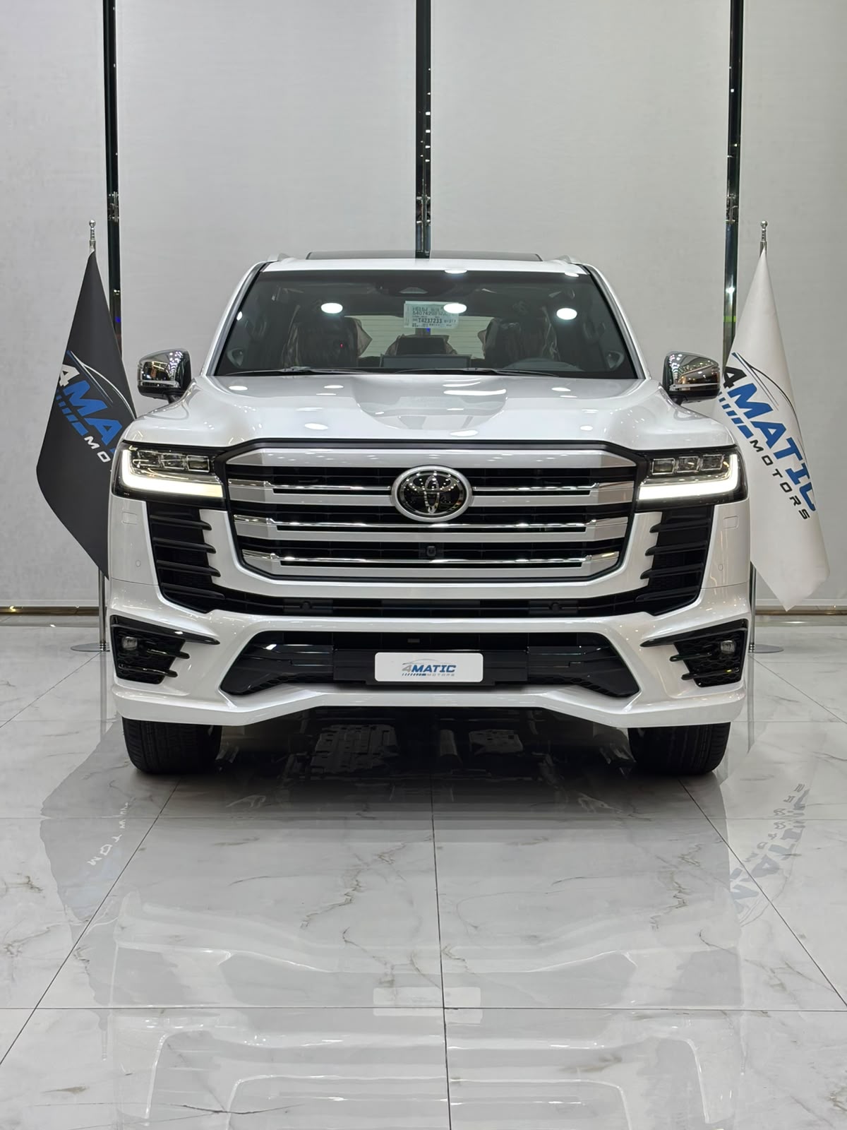 
								Toyota Land Cruiser VXR 2026 full									